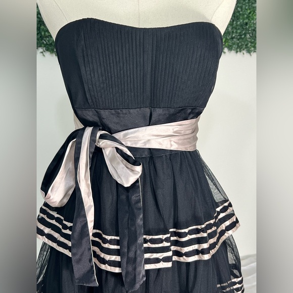 BCBG Maxazria Tiered Strapless Silk Bow Black Y2K Midi Dress Size Medium - Picture 2 of 14